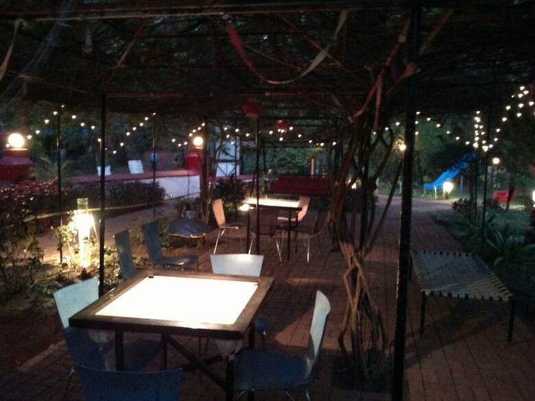 Hotel Redwood Resort Matheran