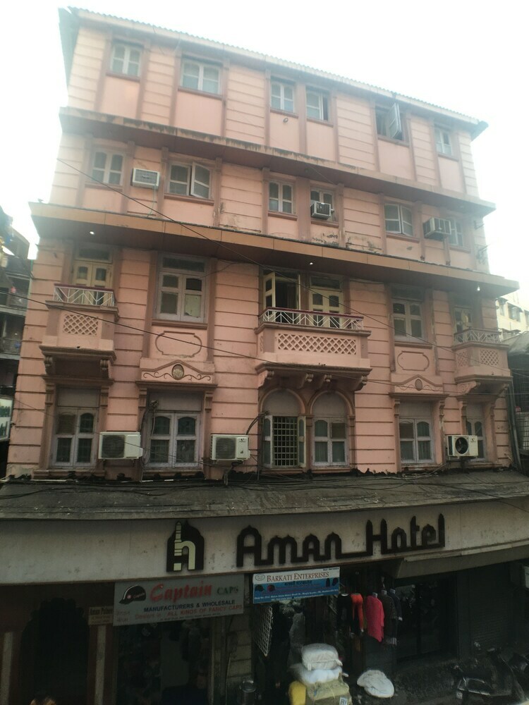 Aman Hotel Cst