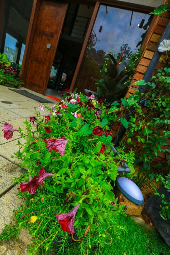 Apartamento Ella Flower Garden Resort
