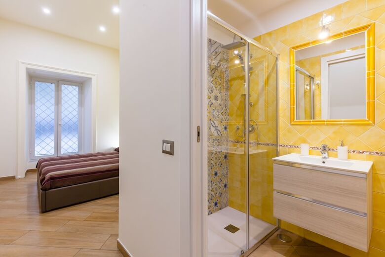 Hotel Vomero  Rooms - Bh 131