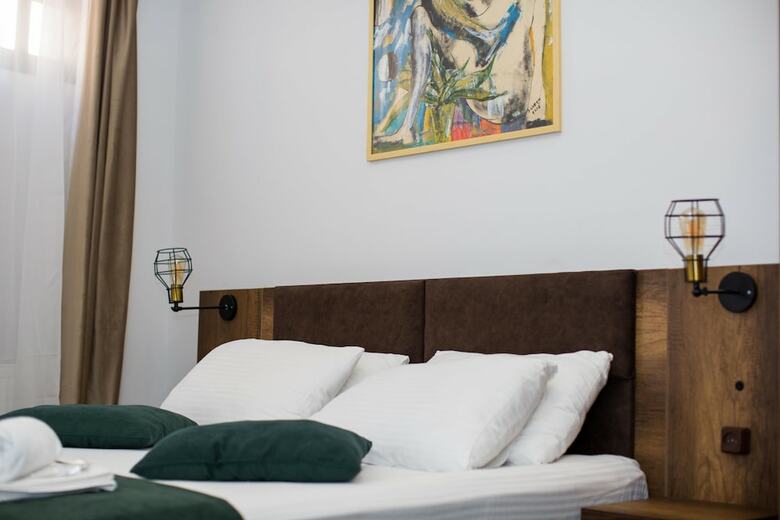 Bed & Breakfast Anbani Hotel City Center