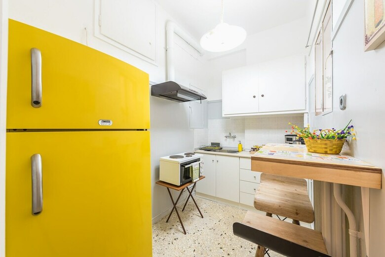 Warm Delightful Acropolis Apartment