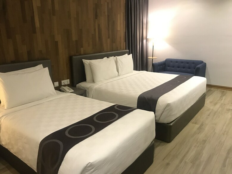Frame Hotel