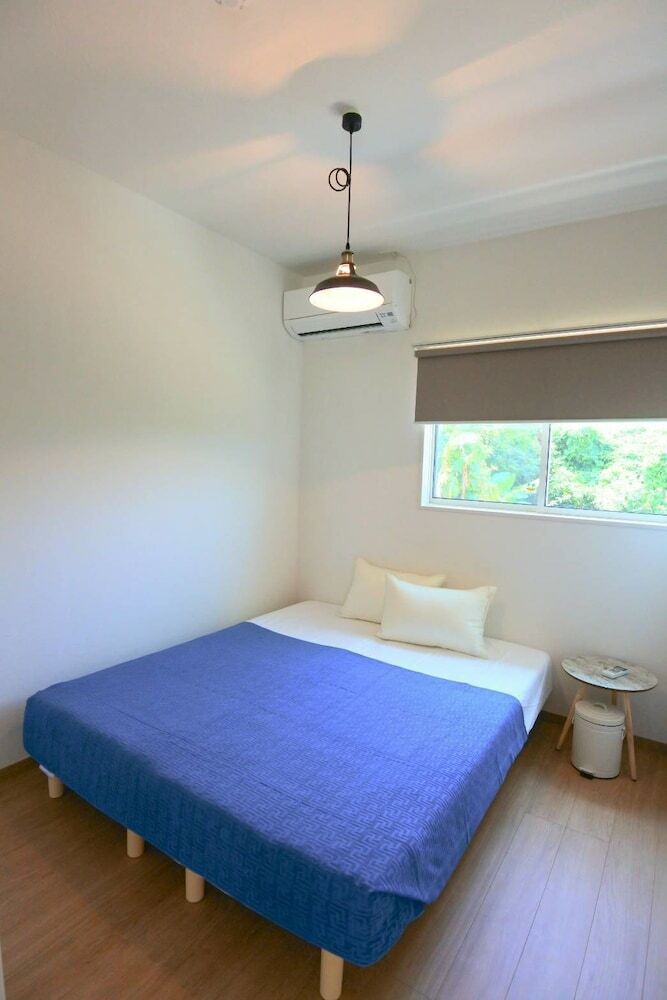 Hotel Guest House Holoholo Beach Side - Hostel