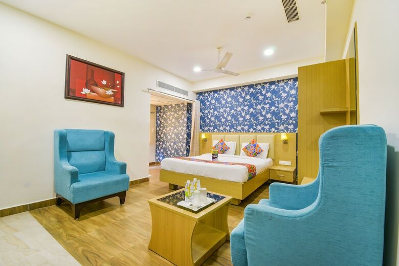 Fabhotel Aasana Grand