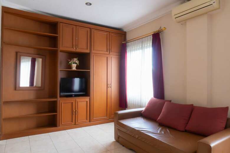Hostal Oyo 701 Ardellia Hotel