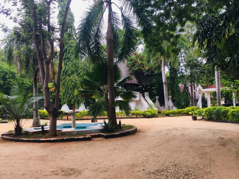 Hotel Emerald House