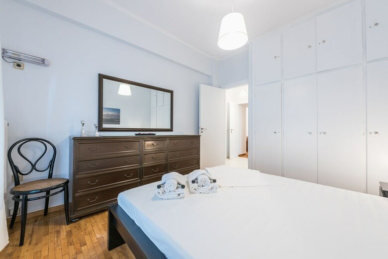 Elegant Koukaki Apartment