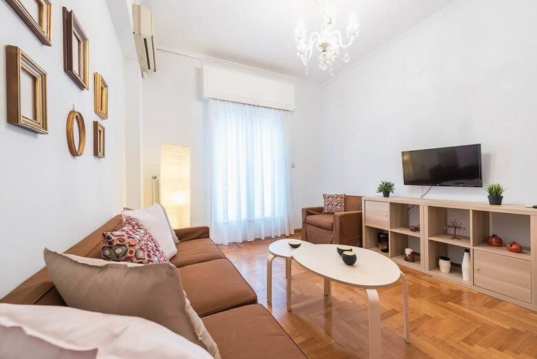 Elegant Koukaki Apartment