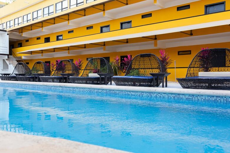 Hotel Capital O Hacienda Madro�o