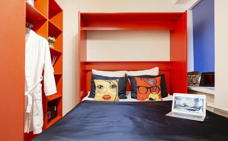 Smart Welcome Hotel