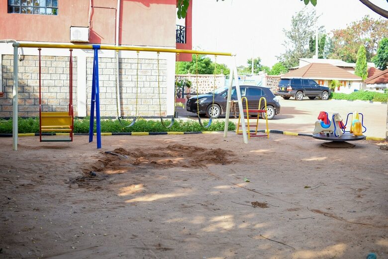 Savannah Paradise Hotel Makindu