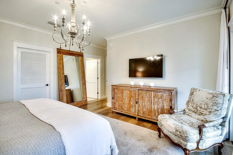 Beachy Bungalow By Exclusive 30a