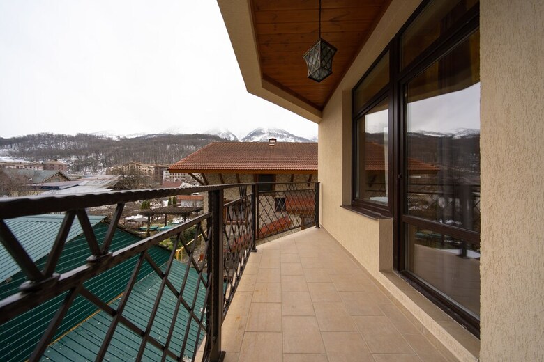 More Apartments Na Avtomobilnom 58a (1)