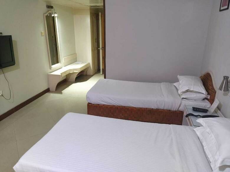 Hotel Surendra Vilas