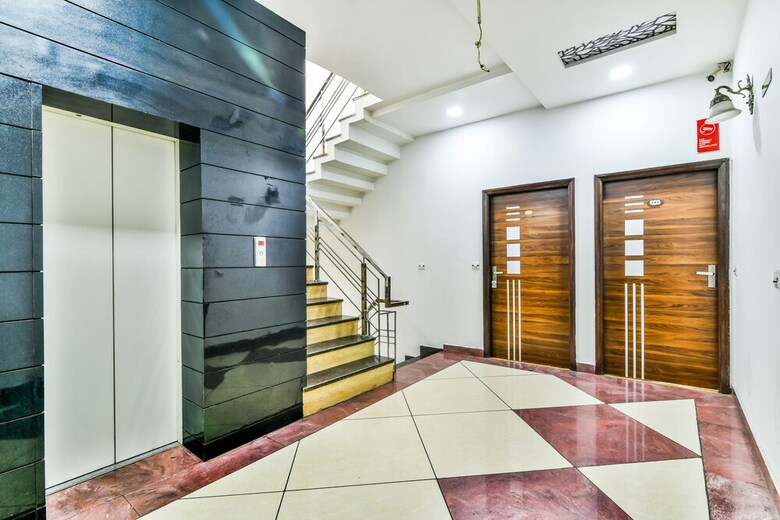 Fabhotel Aman Residency