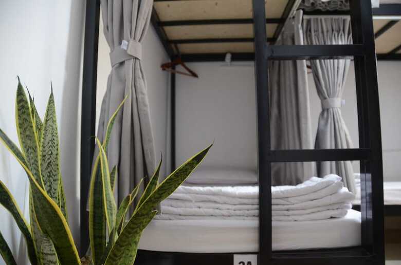 Hostal Hy House - Hostel