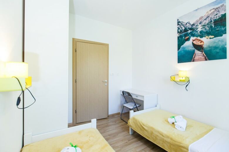 Green Forest Apartment