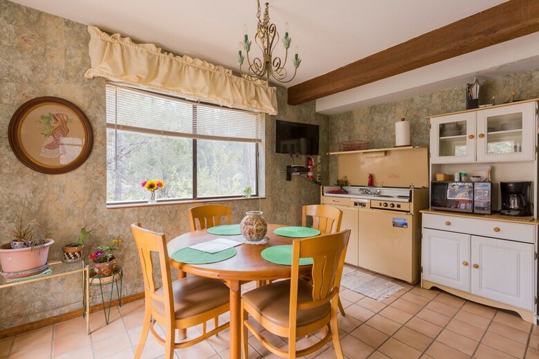 Crown King Cabins Suites And Bunkhouse