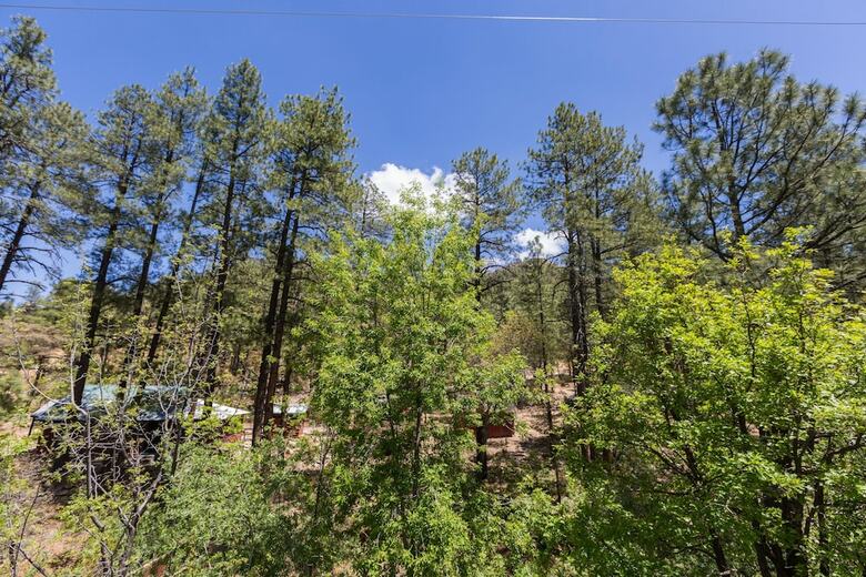Crown King Cabins Suites And Bunkhouse