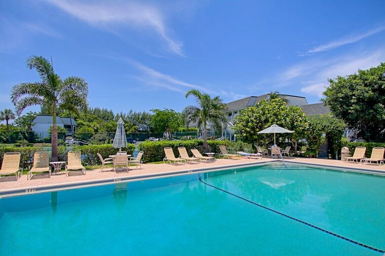 Mariner Point 1083