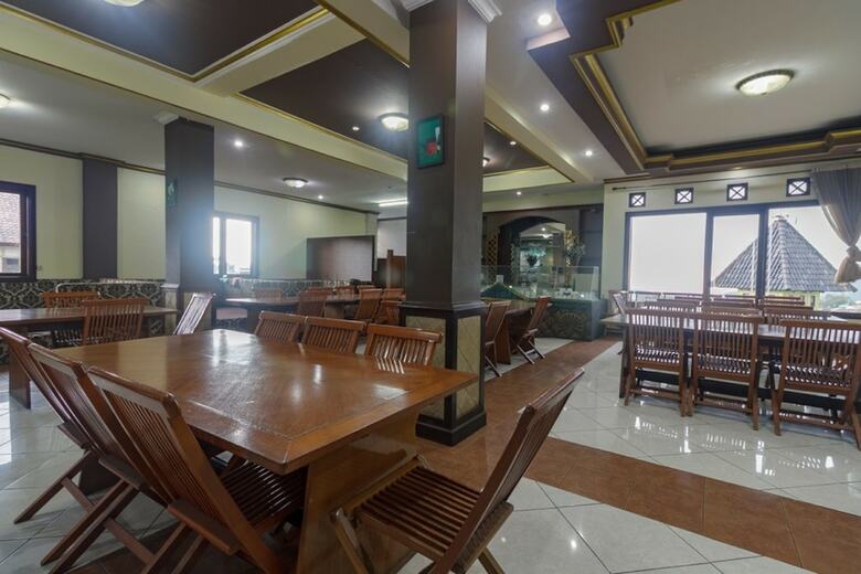 Hotel Reddoorz Syariah @ Cipanas