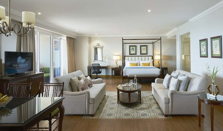 Hotel The Auhana