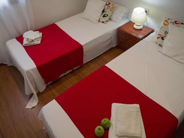 Apartamentos Pompeu Bajos