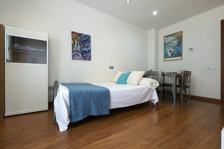 Apartamentos Pompeu Bajos