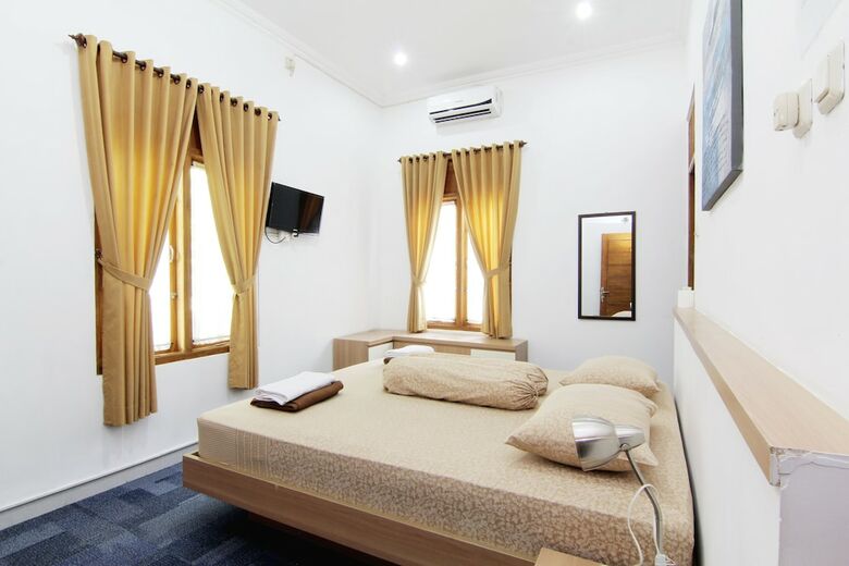 Embe Joglo Homestay