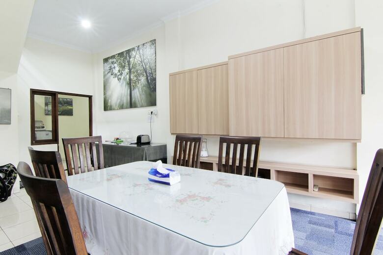 Embe Joglo Homestay