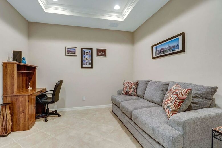 Villa 9907 Periwinkle Preserve Ln