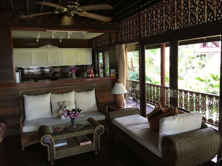 Hotel Petchpailin Resort
