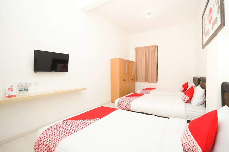 Hostal Oyo 485 Marcello Residence