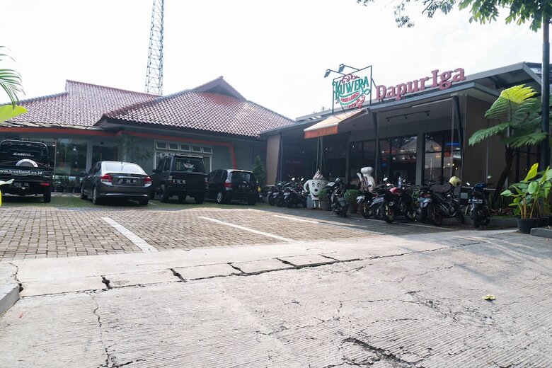 Oyo 787 Hotel Kuwera Inn
