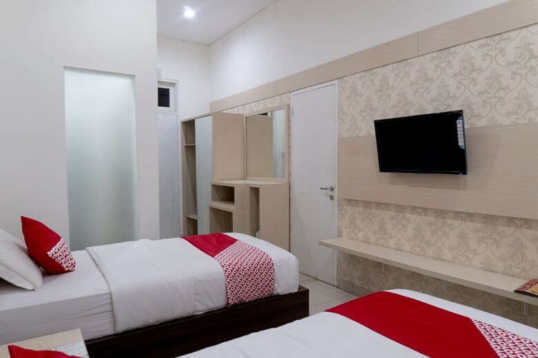 Oyo 787 Hotel Kuwera Inn