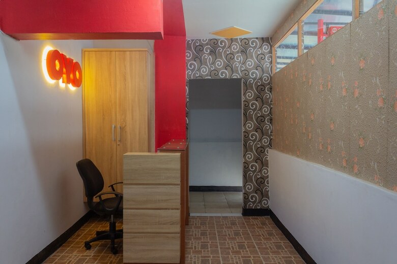 Hotel Oyo 649 K68 Residence