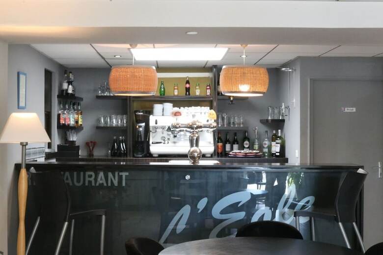 Hotel H�tel Restaurant Cl�ment Ader