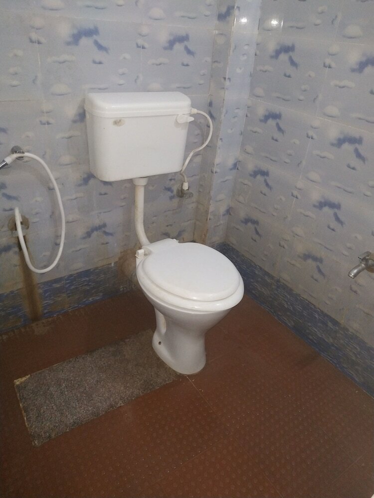Hostal Iroomz Sea Rock Cafe