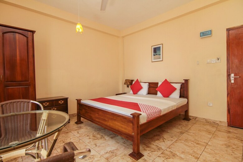Oyo 111 Sea Shine Beach Hotel