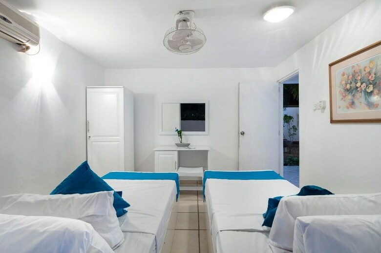 Hotel White Villa