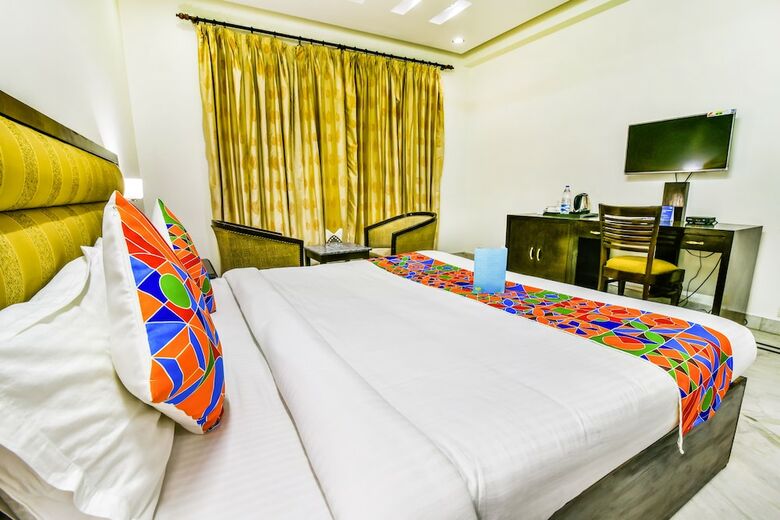 Fabhotel Sunshine Residency