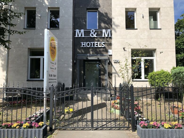 M&m Hotel - Wilhelmsburg
