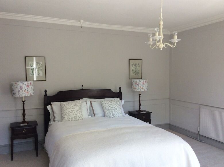 Bed & Breakfast Delamore House