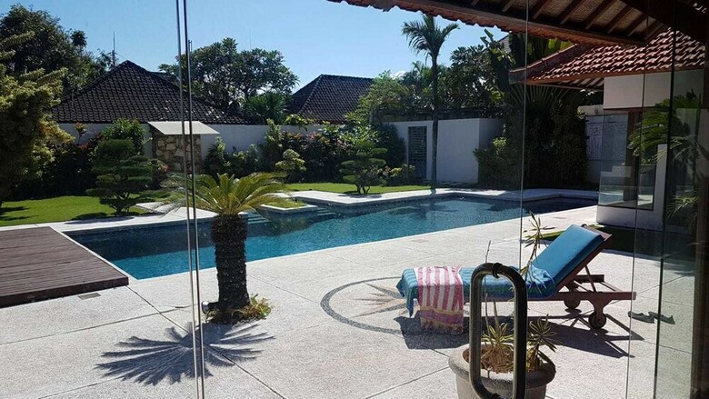 Andrea Villas & Suites
