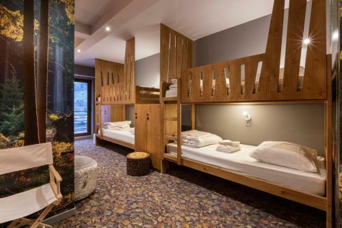 Hotel Base Camp Lodge