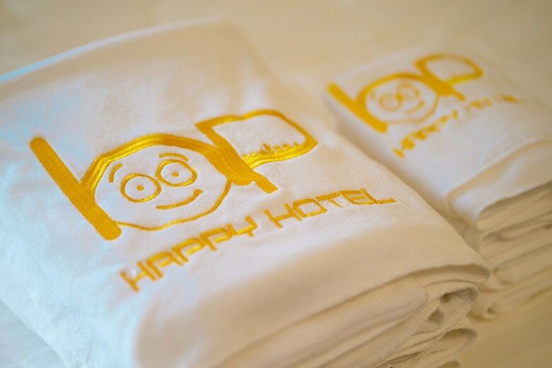 Happy Hotel