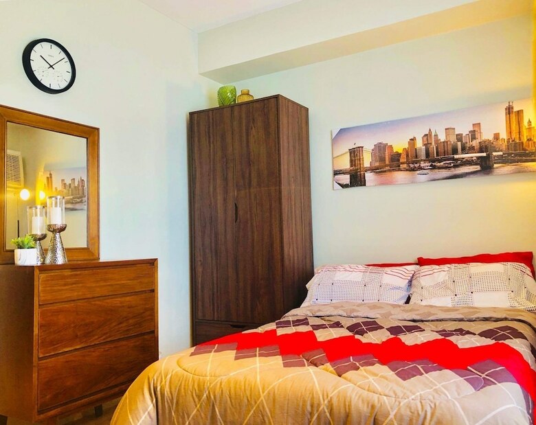 Romantic Urban Getaway By Primitive Stay