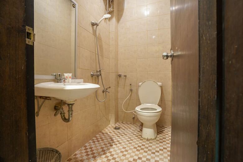 Oyo 736 Hotel Best Skip