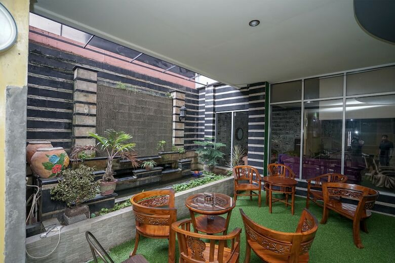 Oyo 736 Hotel Best Skip